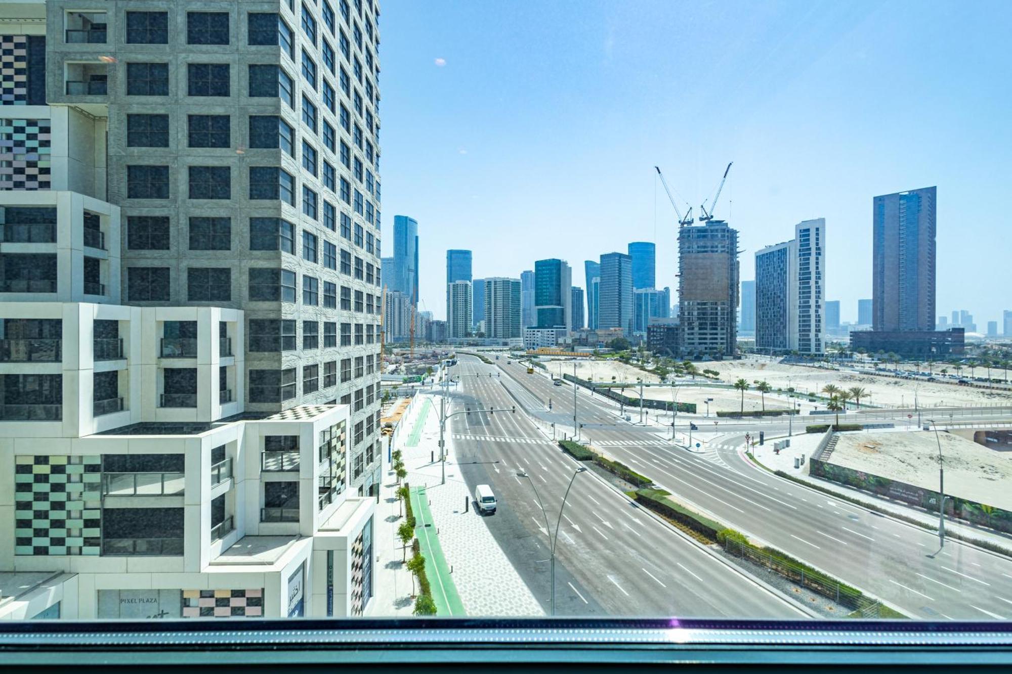 Apartment Private - Sea Views - Beachfront - Paddle - Heart Of Al Reem Island - Pixel - Luxurious Modern Elegance