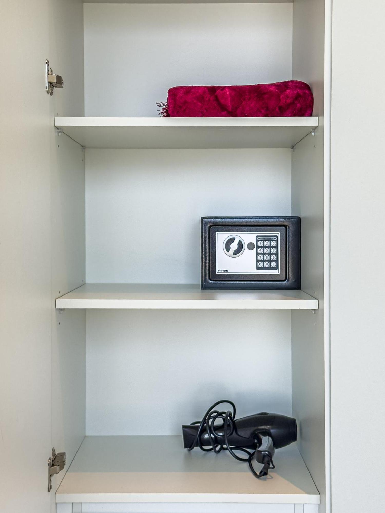 Apartment Private - Sea Views - Beachfront - Paddle - Heart Of Al Reem Island - Pixel - Luxurious Modern Elegance